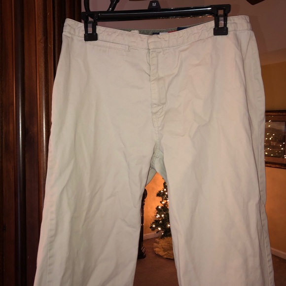 French Kuff Capri Pants - Picture 3 of 4